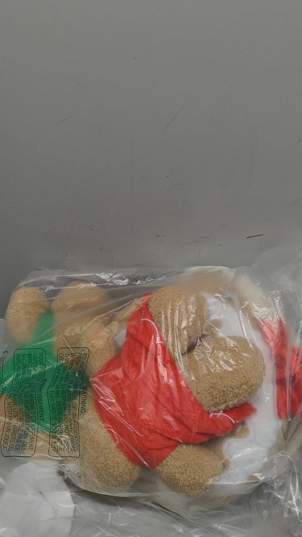 Thyle 4 Pcs Gingerbread Christmas Throw Pillows Plush Gingerbread House Men Women Donut Shaped Pillow for Bed Christmas Decoration Winter Holiday Party Bedroom Cushion Decor