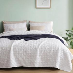 PHF Quilt Bedding Set King Size - Lightweight Summer Bedspread, 3PCS Soft Breathable Coin Pattern Bedding Coverlet for All Season, Drop Nicely Quilt 106" x 96"with 2 Pillow Shams, Coconut White