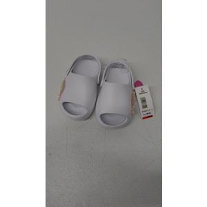 TG White Flower Sandals 8