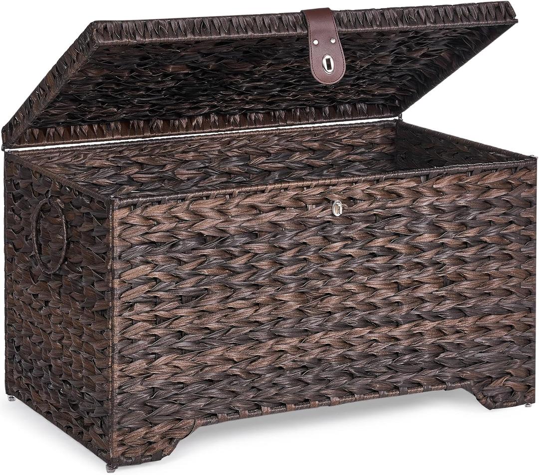 Honjourai Handwoven Storage Basket with Lid, 165L Plastic Rattan Storage Bin, Leather Buckle & Metal Frame, Large Metal Ring Handles, Storage Trunk for Bedroom, Laundry Room