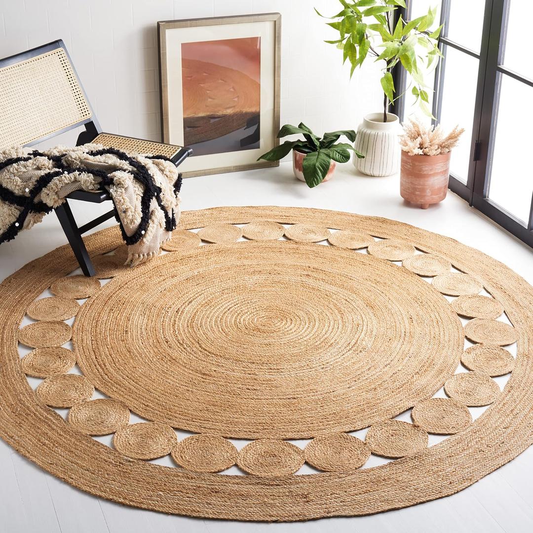 SAFAVIEH Area Rug 4' Round - Natural Fiber Collection - Natural Brown, Handmade Jute, Boho Farmhouse Braided Design (NF364A)