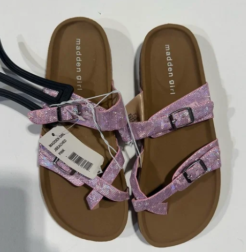Madden girl, glittery Pink Sandals NWT (3)