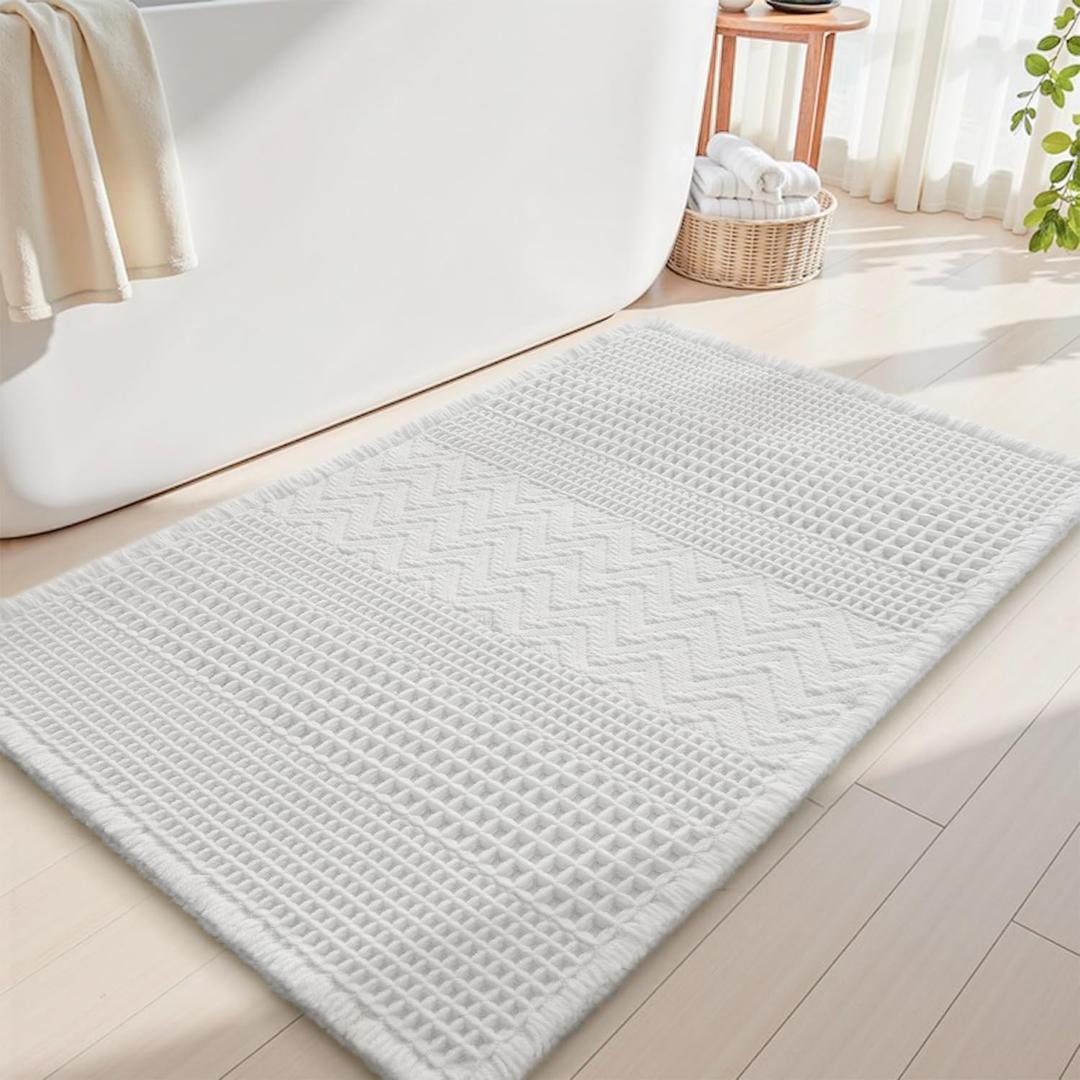 AMOAMI Waffle Bath-Mat, Super Absorbent Bath Mats for Bathroom, Boho Bathroom Rugs Non Slip Washable, Ultra Soft Bathroom-Mat with Tassels Bath Rugs for Floor Mat, 17" X 24" White