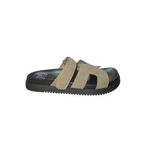 SM NEW YORK  Steve Madden Padded Footbed Sandals, Size 8 1/2