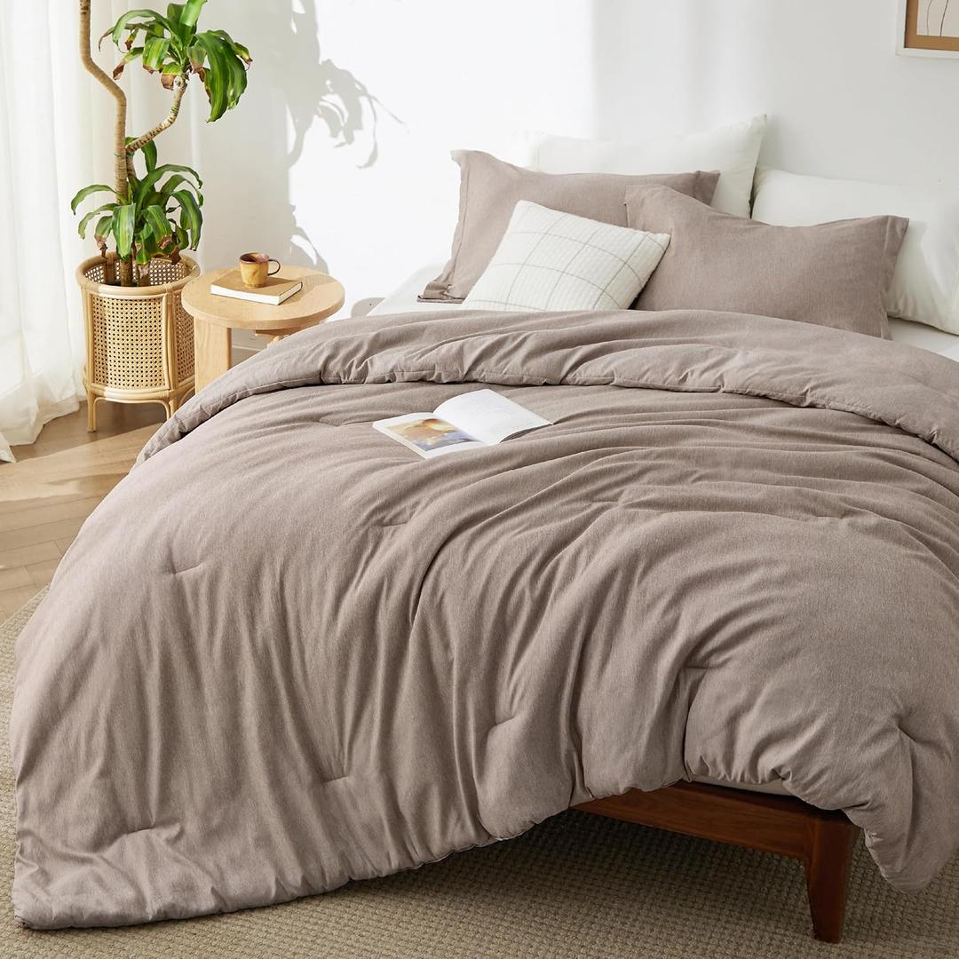 Bedsure Full Size Comforter Set, Khaki Soft Prewashed Bedding for All Seasons, 3 Pieces GentleSoft™ Warm Down Alternative Bed Set, 1 Lightweight Comforter (82"x86") and 2 Pillowcases (20"x26")