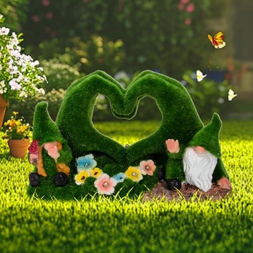 twinbling St. Patrick's Day Gnome Garden Gnome Statue Heart-Shaped Moss Covered Outdoor Garden Decor Cute Gnomes Decorations for Home Patio Yard Balcony Lawn Decor