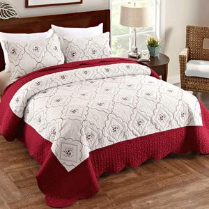3 Pcs Embroidered Quilt Full/Queen Size Floral Bedspread Soft Breathable Flower Coverlet Burgundy White Bed Cover Embroidered Bedding Christmas Bed Home Decor