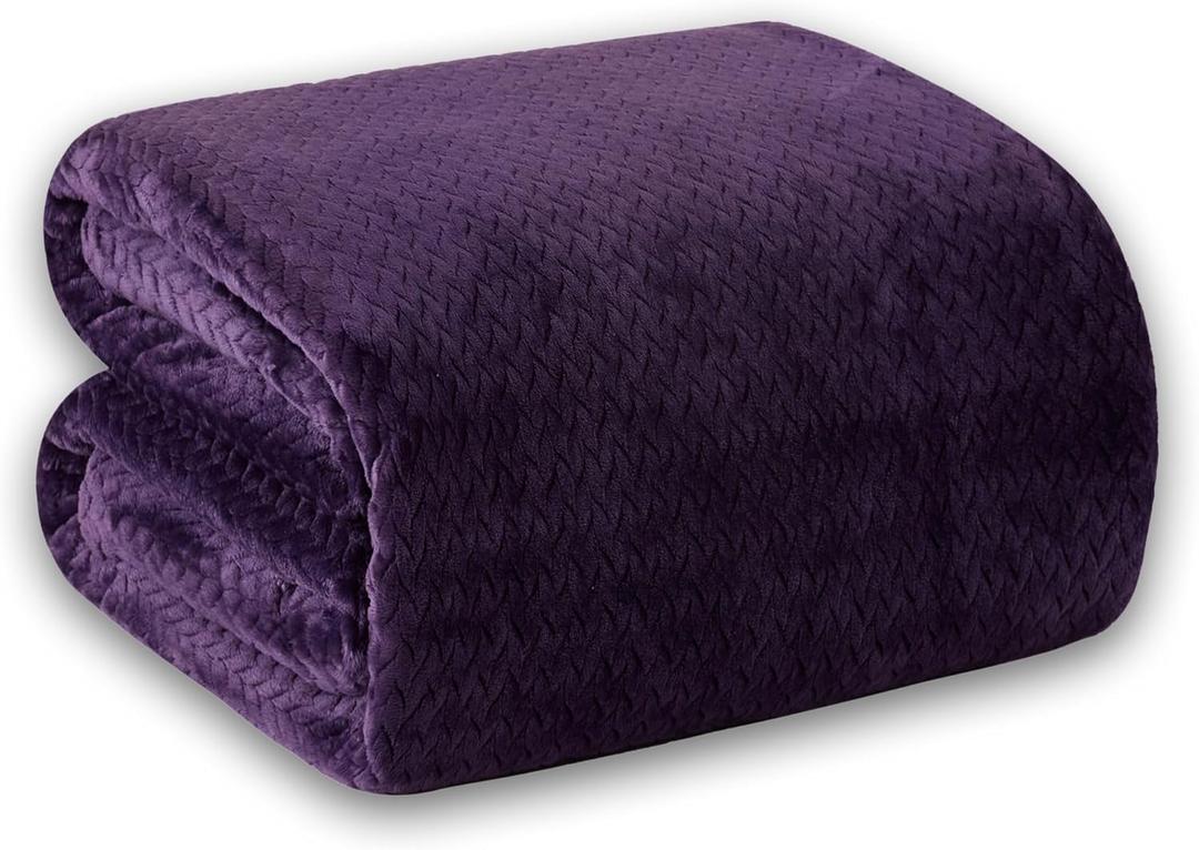 Oversized King Fleece Blanket 120x120 Inches, Seamless Soft Cozy 3D Jacquard Flannel Blanket 10'x10' Extra Large for Bed, Sofa, Couch, Travel & Camping, California King Throw, Purple Leaf