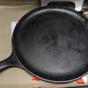 Victoria 12-Inch Cast Iron Comal Pizza Pan with a Long Handle and a Loop Handle, Preseasoned with Flaxseed Oil, Made in Colombia