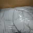 Exclusivo Mezcla Full Queen Quilt Bedding Set, Lightweight Stripe Quilted Quilts Queen Size for All Seasons, Soft Microfiber Bedspreads Coverlets Bed Cover (Light Grey, 90"x96")