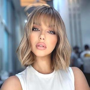 ATAYEA Short Wavy Wig with Bangs Blonde Bob Wigs for Women Shoulder Length premium synthetic fiber Wigs with for Daily Party Use （14 Inch, Ombre Honey Blonde