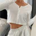 WDIRARA Women's V Neck Button Down T Shirts Lace Trim Long Sleeve Tee Crop Top (White, S)