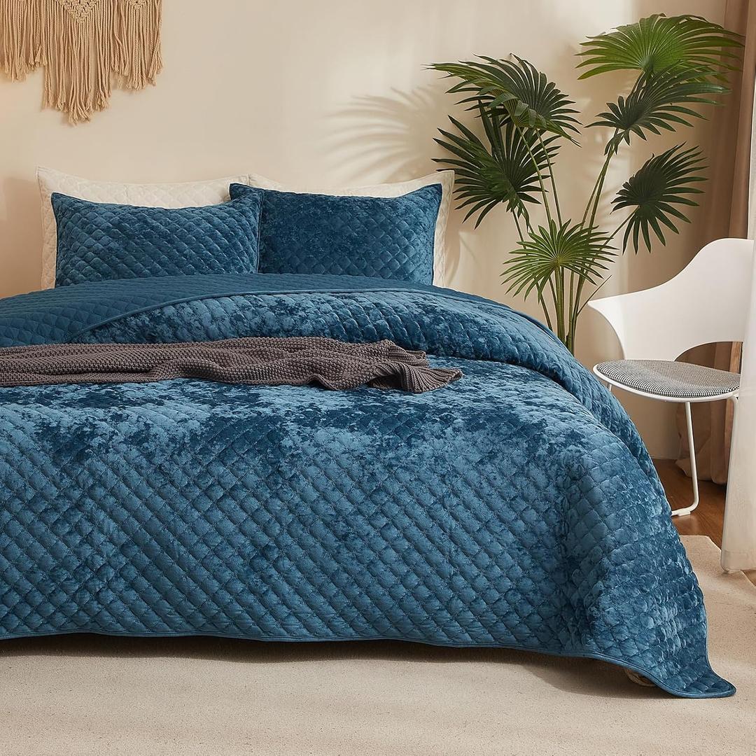 Luxury Soft Velvet Quilt Set King Size - Lightweight Velvet Bedding Set for All Season, Oversized Bedspread Coverlet Comforter Set with 2 Pillow Shams, Blue, Diamond