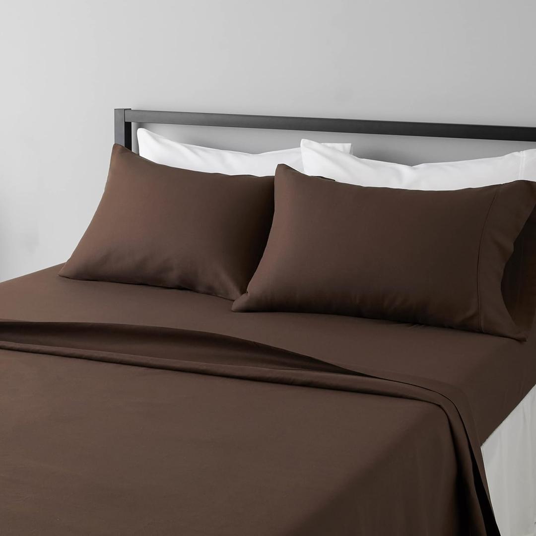 Amazon Basics Breathable Ultra-Soft Microfiber 4 Piece Bed Sheet Set with 14-Inch Deep Pockets, Machine Washable, Wrinkle Resistant, King, Chocolate, Solid