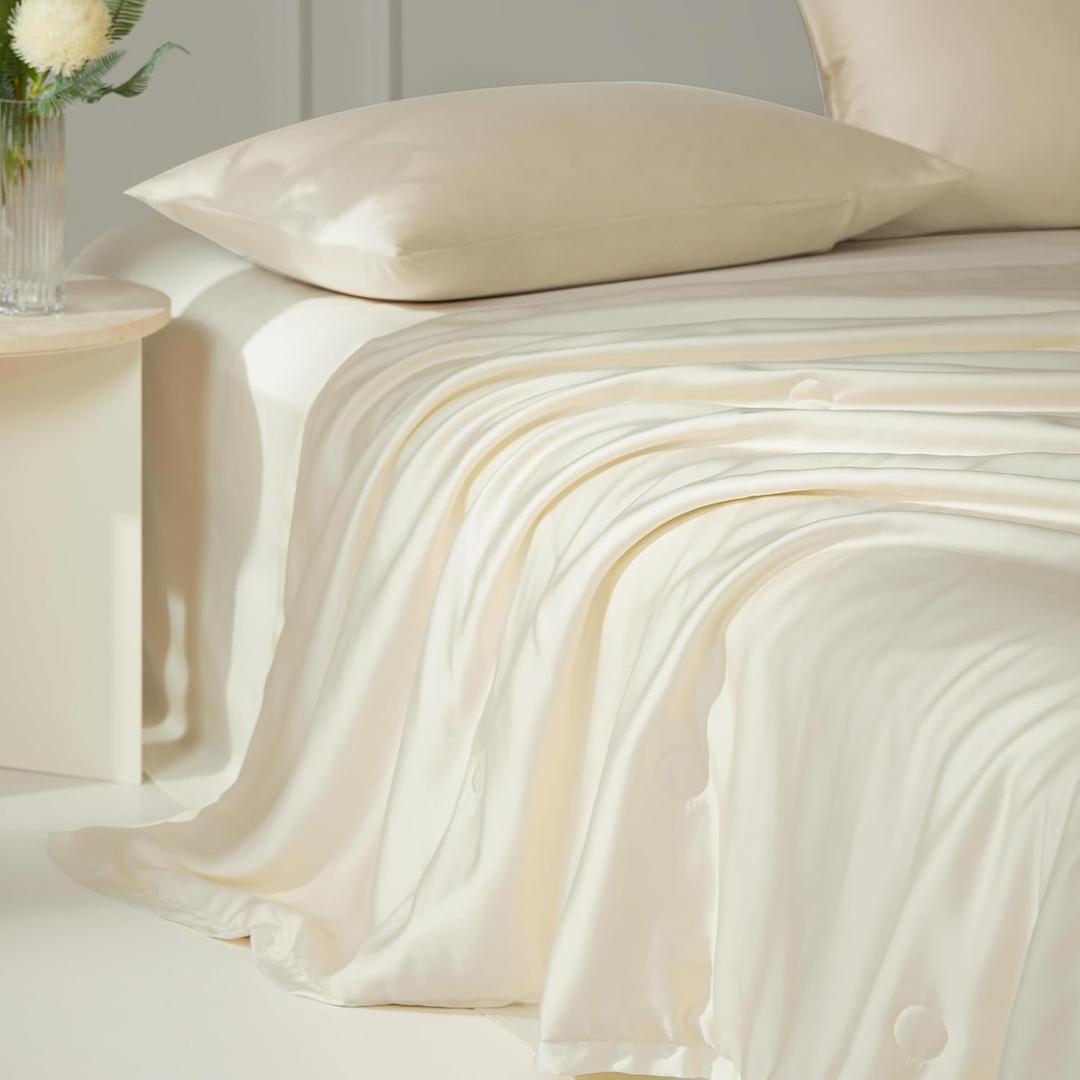 MIDO HOUSE Eucalyptus Cooling Comforter Breathable Tencel Lyocell Fiber Quilt Queen Cooling Blanket for Hot Sleeper Machine Washable Lightweight Duvet for Summer (Ivory)