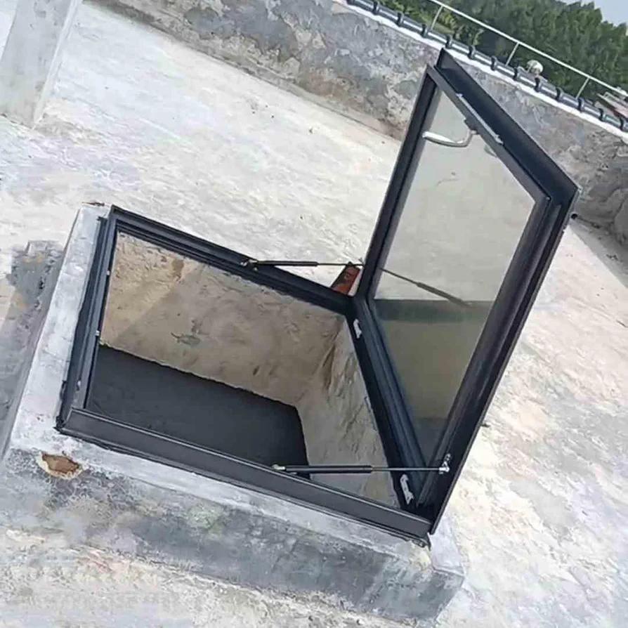 Skylight Window with Double-Layer Tempered Glass, Customizable Roof Skylight Covers for Sloped & Flat Roof, Highly Sealed Basement Daylighting Window(80x80cm/31.5x31.5inch)