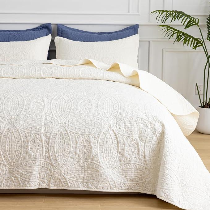 SheRest Full Quilt Bedding Set - Soft Breathable Bed Quilts, Modern Style Embossed Bedspreads, Lightweight Microfiber Reversible Coverlet for All Seasons, Cream, 3 Pieces (1 Quilt,2 Pillow Shams)