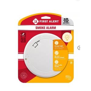 First Alert 10-Year Sealed Battery Photoelectric Smoke Alarm (1-Pack)