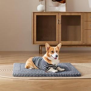 WESTERN HOME Dog Bed for Crate, Washable Dog Crate Pad with Soft Rose Plush, High Resilience Dog Beds Large Sized Dog