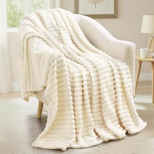 decorUhome Christmas Soft Fleece Cream White Throw Blanket for Couch, Cozy Fluffy Plush Flannel Striped Blanket for Sofa Bed, Lightweight Decorative Ribbed Fuzzy Blanket for Woman, 50x60 Inches