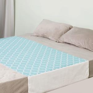 OUTCREATOR Saddle Style Bed Pad with Tuck-in Sides, 34" x 54" Reusable Incontinence Underpad, Absorbent Waterproof Washable Quilted Tuckable Mattress Protector for Adults, Elderly, Kids, Pets (Green)