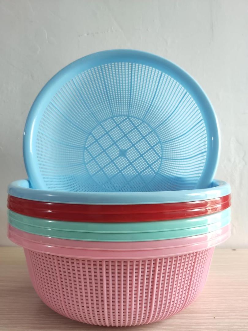 8 pcs Plastic Wash Basket Round Perforated Colander Wash Vegetables and Fruits Drain Cooked Pasta Kitchen Essentials Food Strainer Basket Strainer Kitchen Blue pink green red