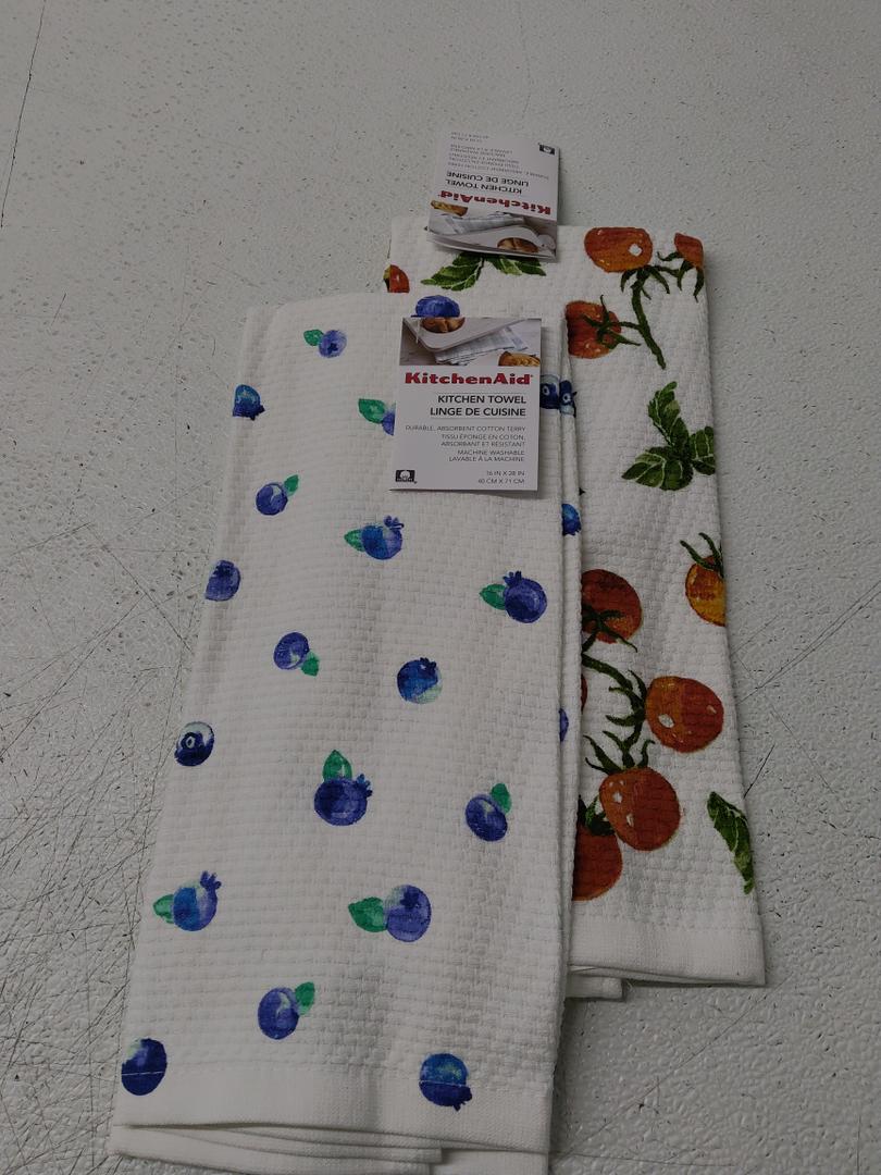 Kitchen Aid Kitchen Towels 2 Pack 16"/28" Blue Berry & Tomato Print Kitchen Aid Kitchen Towels 2 Pack 16"/28" Blue Berry & Tomato Print