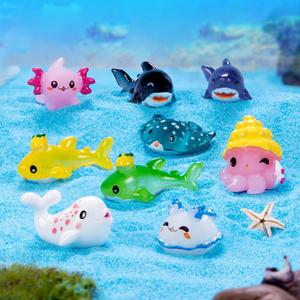 24 PCS Miniature Resin Marine Sculpture, Cartoon Sea Animals, Mini Fish Sculpture Models Suitable for DIY Fish Tank, Miniature Oceanarium Aquarium, Fantastic Marine Zoo
