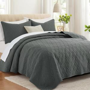 Lavsiry Dark Grey Oversized California Cal King Size Quilt Bedding Set with Pillow Shams, Summer Lightweight Bedspread Coverlet, Soft Quilted Blanket Thin Comforter for All Seasons
