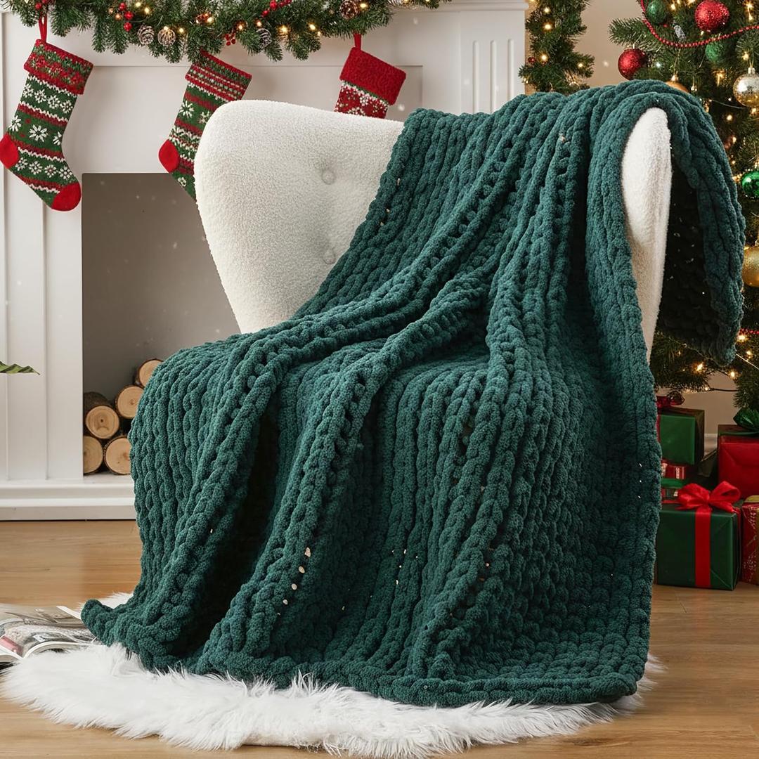 Battilo Dark Green Chunky Knit Throw Blanket, Soft and Thick Chirstmas Green Chenille Throw Blanket, 50"x60" Handmade Cable Knit Crochet Blanket, Knot Knitted Throw Blankets for Couch Home Decor