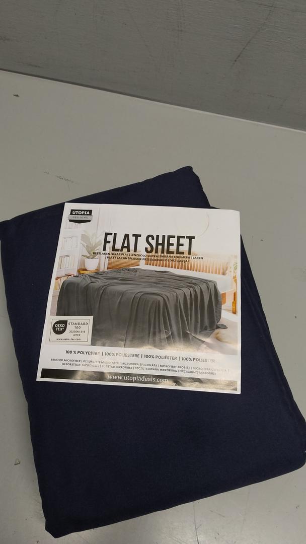 Utopia Bedding Queen Sheet Set – 4 Piece Bed Sheets for Queen Size Bed, Soft and Breathable Microfiber, Includes 1 Fitted Sheet, 1 Flat Sheet and 2 Pillowcases (Navy Blue)