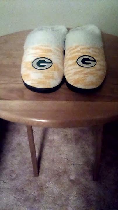 FOCO NFL Sherpa Lined Colorblend Cup Sole Slippers (7-8)