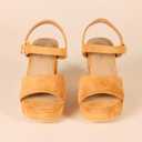 Amazon Essentials Women's Platform Heel Sandal (9, Dark Orange Faux Suede)