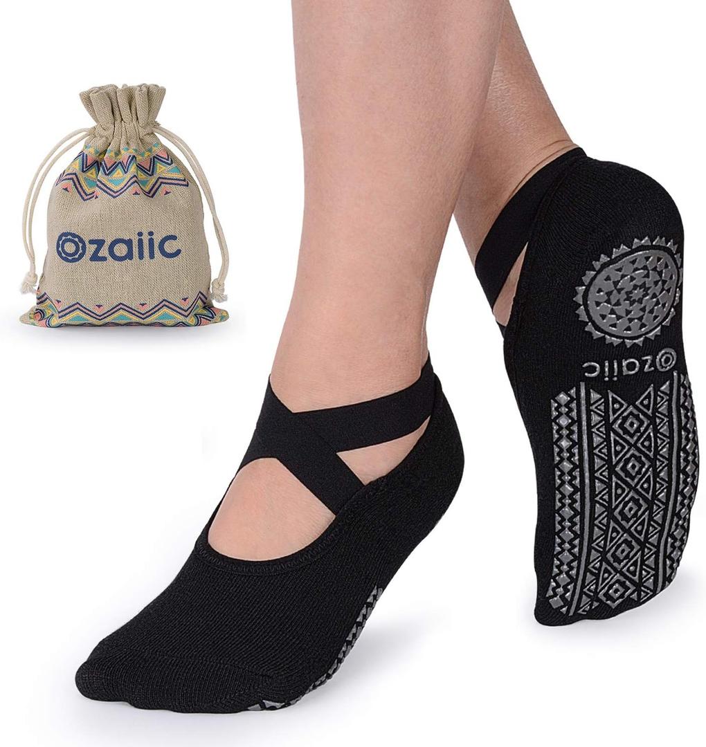 Ozaiic Pilates Socks for Women Non Slip Grip, Yoga Socks with Grippers for Barre, Hospital, Ballet, Dance, Barefoot Workout (One Size, Black 1p)