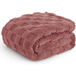 Bedsure GentleSoft Dusty Pink Throw Blanket for Couch - Checkered Fleece Blankets Gifts for Women Kids Girls, Cute Soft Cozy Throw for Bedroom Home Decor Gifts, 50x60 Inches