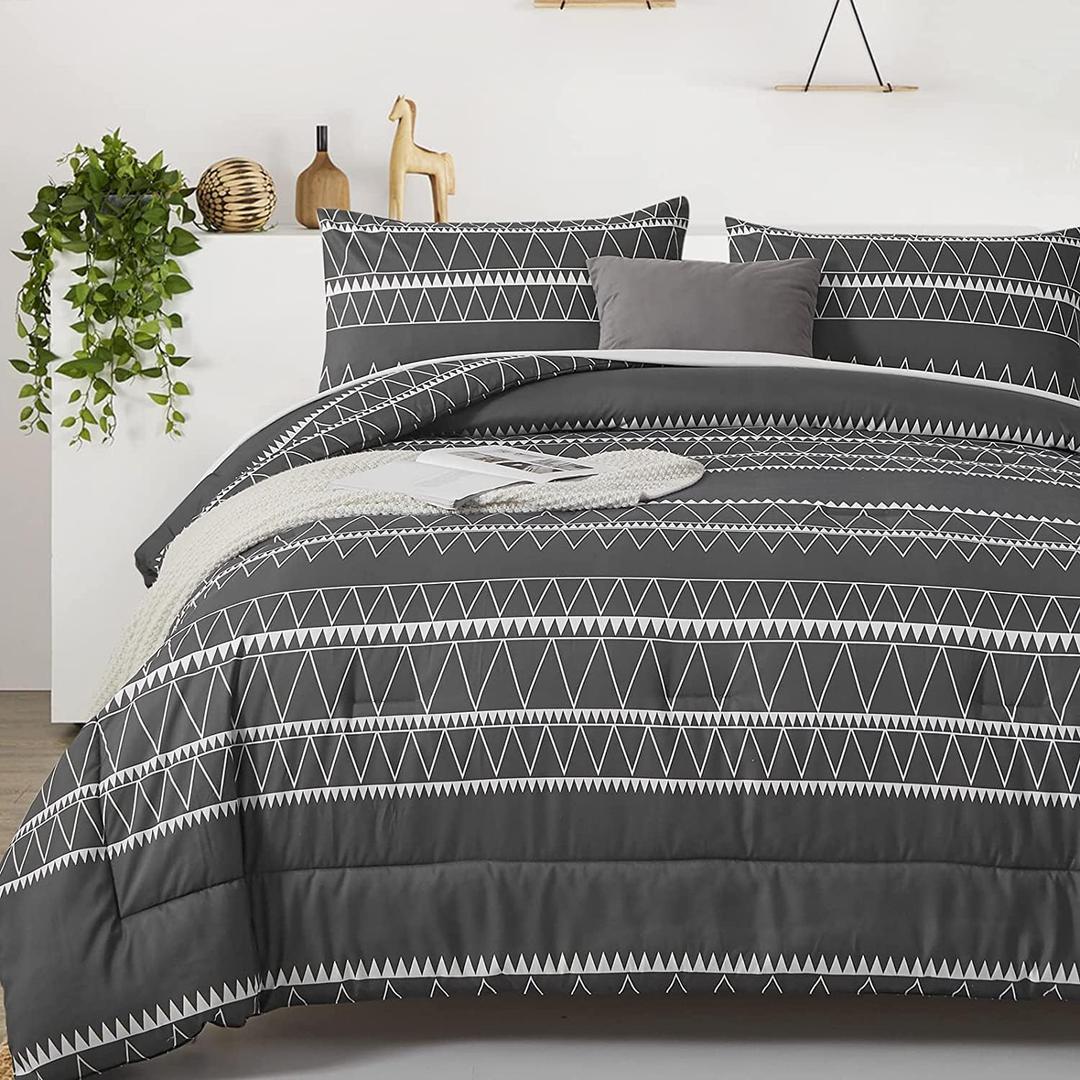 WONGS BEDDING Dark Grey Comforter Set California King, 3 Pieces Boho Triangle Bedding Comforter Set for Cal King Size Bed Oversized Microfiber Gray Bedding Set 104"x 96"