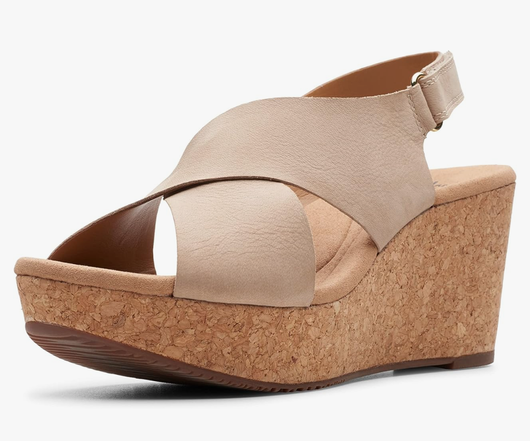 Clarks Women's Annadel Eirwyn Wedge Sandal, size 8