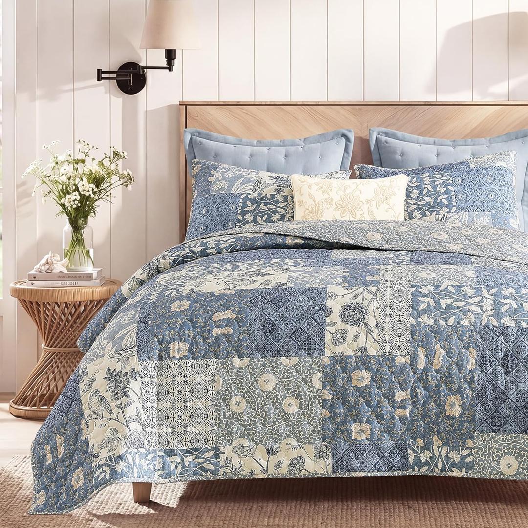 BLOOMHAVEN Quilt Set King Size, Patchwork Blue Floral Quilt Sets, Reversible Bedspread Lightweight and Breathable for All Seasons, Soft Quilted Bedspread with 2 Pillow Shams