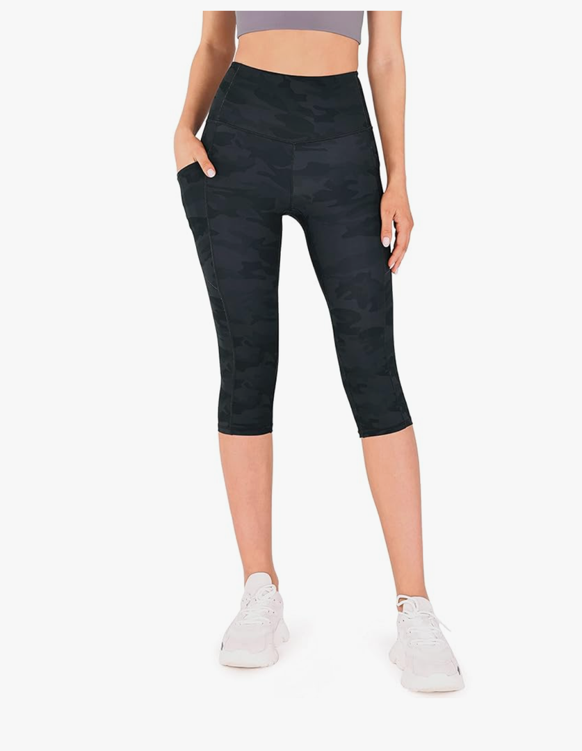ODODOS Women's High Waisted Yoga Capris with Pockets, Tummy Control Non See Through Workout Athletic Running Capri Leggings S