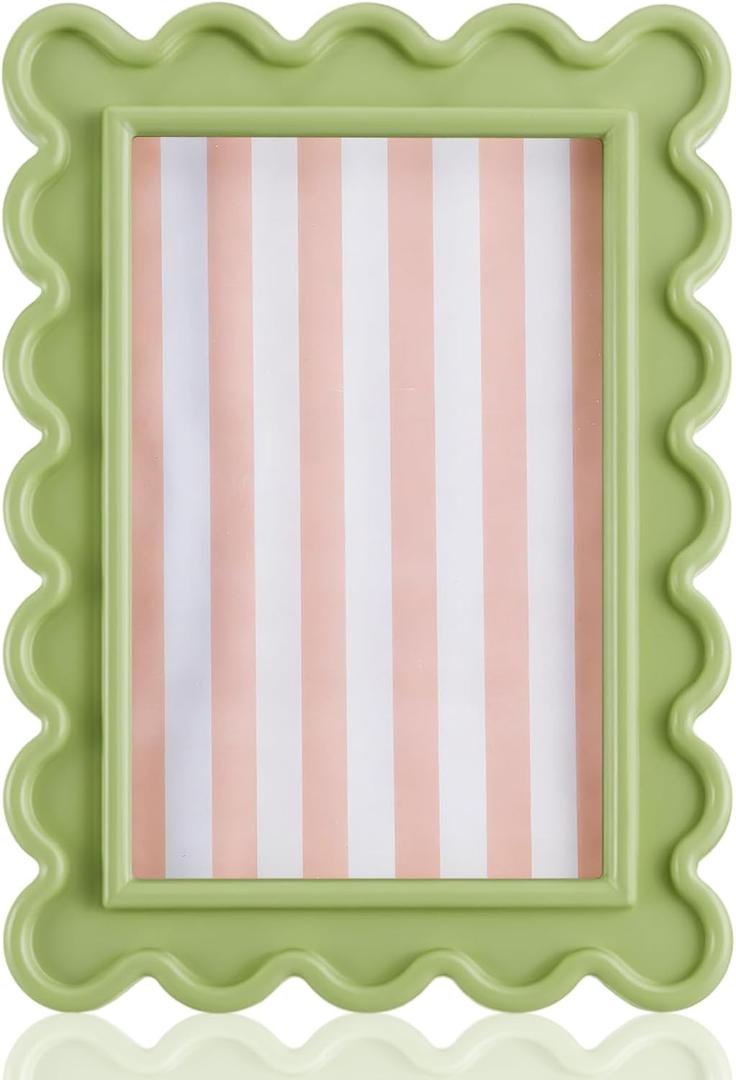 AceOrbit 4x6 Inches Light Green Flower Wavy Scalloped Picture Frame Cute Wavy Edge Wooden Real Glass Photo Frame for Desktop Display Home Decor Family Friends Wedding Graduation Gifts