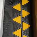 VEVOR Rubber Curb Ramp 3.5" Rise Height Sidewalk Curb Ramp, 10" Width 39.4" Length Driveway Ramp for Curb, 15T Heavy Duty Rubber for Forklifts, Trucks, Buses, Cars, Wheelchairs, Bikes