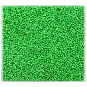 IOOLEEM Light Green Glass Beads, 4000+pcs 3mm, Ideal for Jewelry & Bracelets