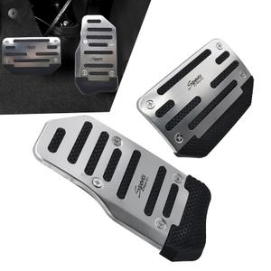 DYEKNEE 2 PCS Car Brake + Throttle Foot Pedals Kit, No Drilling Required Alloy Sports Decoration, Upgraded Anti-Slip Rubber Strip Foot Pedal Cover, Universal for Automatic Transmission Cars (Silver)