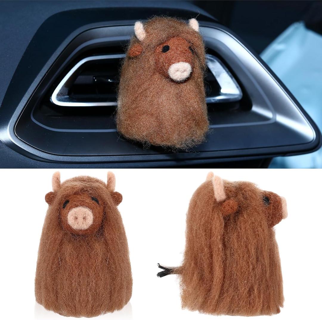 BBTO 1 Pcs Felt Highland Cow Gift Car Air Freshener Clips, Funny Handmade Air Fresheners, Cute Highland Cow Car Accessories, Ornament Vent Decor for Women Men, Christmas Party Gift (Brown)