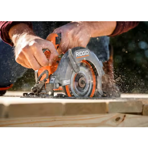 18V SubCompact Brushless Cordless 6-1/2 in. Circular Saw (Tool Only)