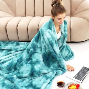 Plush Throw Blanket, Luxury Cozy Fleece Microfiber Cover for Sofa, Couch, Bed Styling, Soft Warm Lightweight Comfort Blanket, Modern Home Decor, Travel Camping Gifts