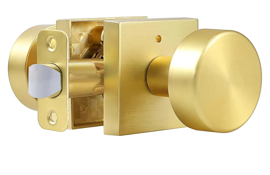 coolnews Gold Door Knobs Interior, Privacy Door Knob with Lock, Heavy Duty Square Modern Door Handle for Bedroom Bathroom, Satin Brass 6 Pack