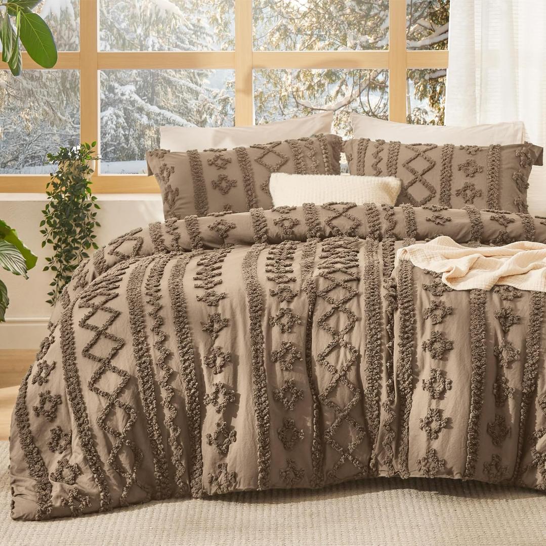 Bedsure Tufted Boho Comforter Set Queen Size - Light Brown Boho Bed Set, GentleSoft 3 Pieces Farmhouse-Style Embroidery Bedding, Gifts for Woman, Jacquard Queen Comforter for All Seasons