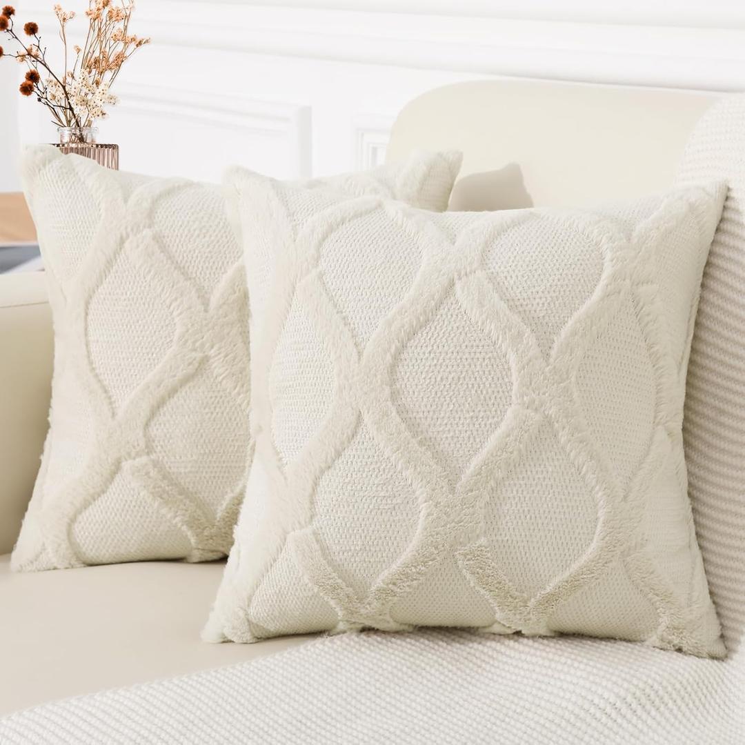 decorUhome Throw Pillow Covers 18x18 Inch Set of 2, Soft Plush Faux Fur Wool Beige Couch Pillow Covers, Decorative Neutral Pillow Cases for Bed Sofa Living Room Home Decor