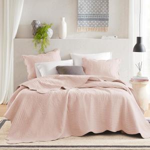 Madison Park Queen Quilt Set Damask Coverlet Set for Queen Size Bed, Cottage Oversized Quilt Set, Scallop Edge, All Season, Pre-washed Cotton-Filled Queen Size Quilt, Tuscany, Full/Queen Blush 3 Piece
